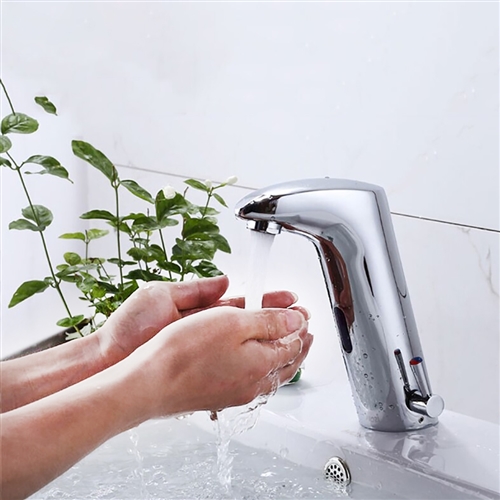 Delta Motion Sensor Faucet